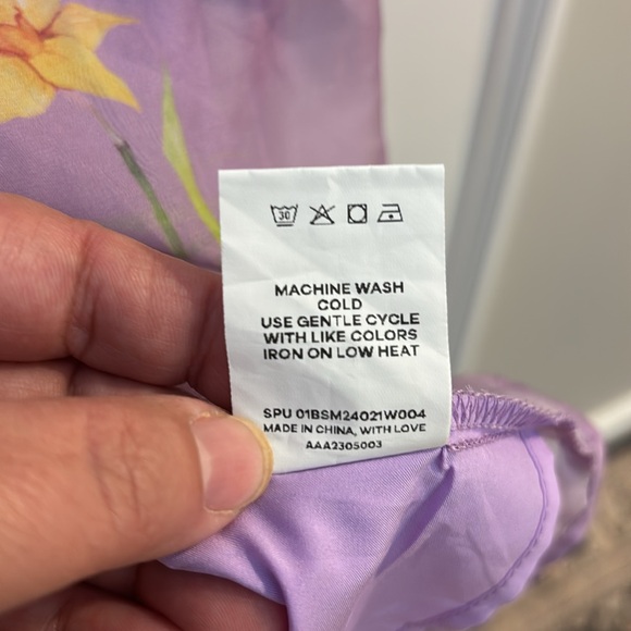 BloomChic Purple and Yellow Bell Sleeve Tunic, chiffon material , lined, 22-24W - Picture 10 of 11